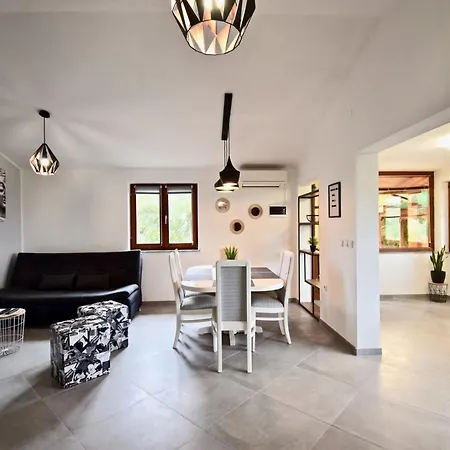 Relaxing House With Terrace Sea View * Medulin