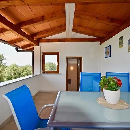 Relaxing House With Terrace Sea View